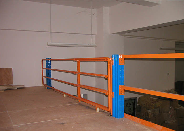 2 Tingkat Cold Rolling Industrial Steel Storage Racks Platform Orange / Biru Warna