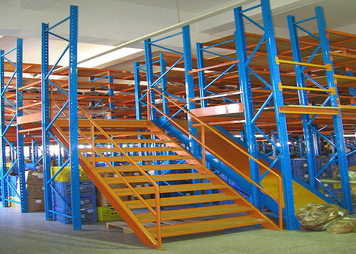 Multi Level Industrial Storage Mezzanine Racking Floor untuk Gudang Area Besar