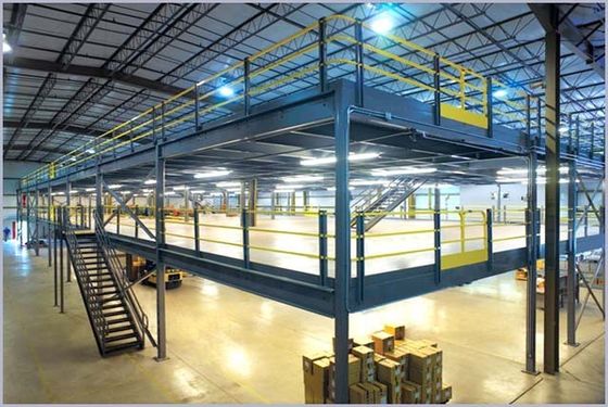 Multi Level Pallet Rack Mendukung Mezzanine, Struktur Baja Mezzanine Lantai