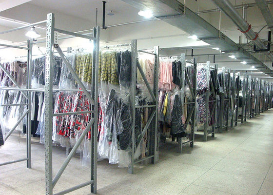 Anti Korosi Rangkumi Penyimpanan Bebas Rangkumi Pallet Komersial Untuk Pakaian