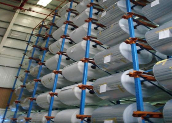 Cold Rolled Structure Steel Drive In Racking System untuk penyimpanan benda jenis drum
