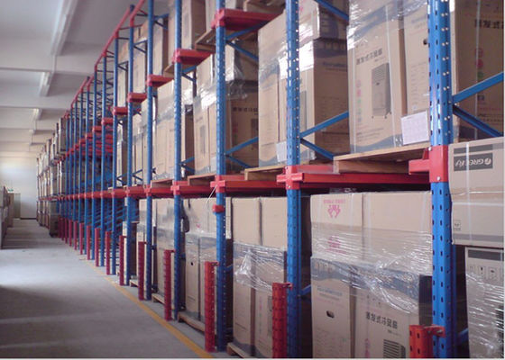 Customzied Cold Rolled Drive di Palet Racking untuk penyimpanan gudang industri