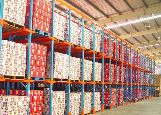Customzied Cold Rolled Drive di Palet Racking untuk penyimpanan gudang industri