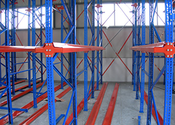 Custom Q345 Steel Drive Dalam Palet Racking, Heavy Duty Warehouse Racks Produsen