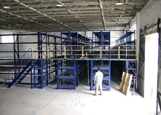 Powder Coating Industrial Steel Mezzanine Floors With Walkways Untuk Gudang