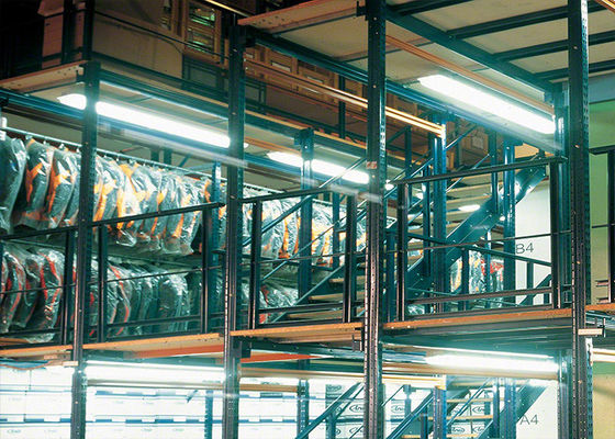 Powder Coating Industrial Steel Mezzanine Floors With Walkways Untuk Gudang