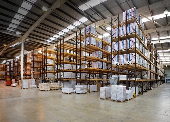Sistem rak palet berat logam untuk solusi penyimpanan gudang