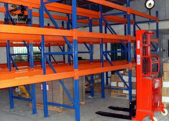 Q235 / Q345 Baja Heavy Duty Rak Rak Perindustrian Ukuran Disesuaikan