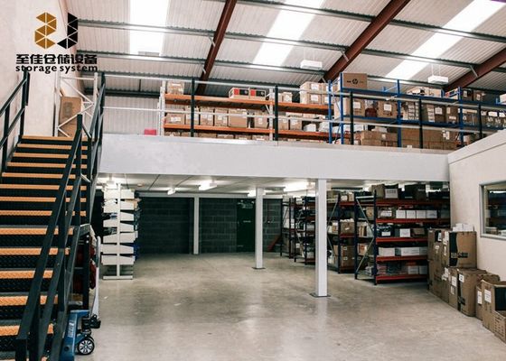 2 Layer Building Mezzanine Floor Heavy Duty Steel Mezzanine Struktur Logam