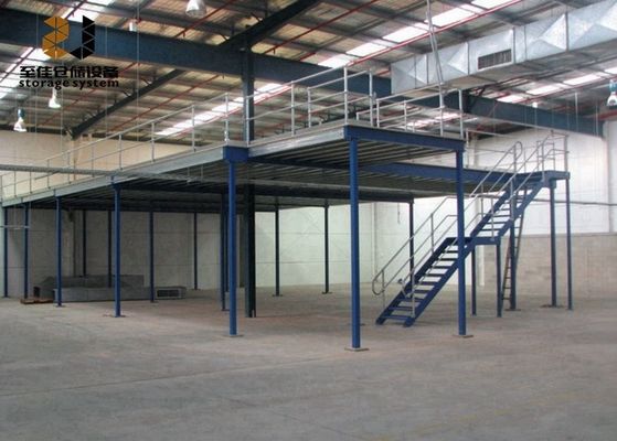 Baja Q235 / 245 Lantai Mezzanine Industri Lapisan Serbuk Epoxy