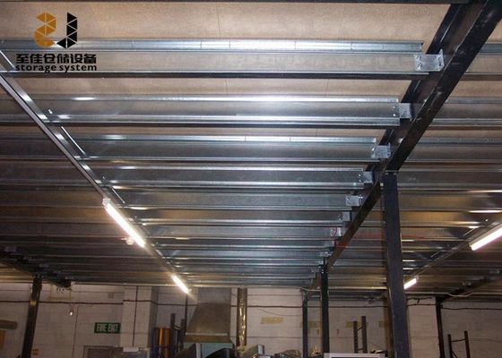 Baja Q235 / 245 Lantai Mezzanine Industri Lapisan Serbuk Epoxy