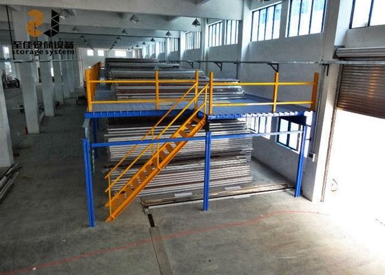 Biru Dan Kuning 2 Lapisan Mezzanine Lantai Tangga Epoxy Powder Coated