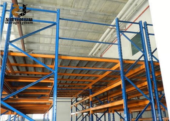 Baja Q235 / Q345 Mezzanine Lantai Rak Dengan Kapasitas Beban Besar 500kg - 4000kg/m2