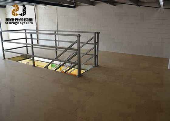 Platform Mezzanine penyimpanan baja / Mezzanine yang didukung oleh pallet rack