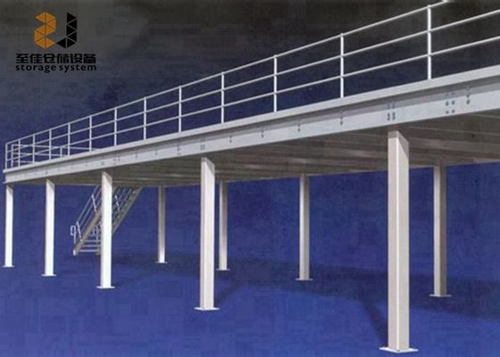 Lantai Mezzanine Industri yang awet / Rak Rivet Tanpa Bolt 5 Tahun Garansi
