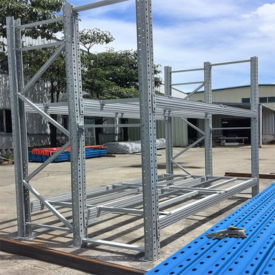 2000kg Kapasitas Heavy Duty Steel Storage Rack Disesuaikan untuk kebutuhan penyimpanan Heavy-Duty